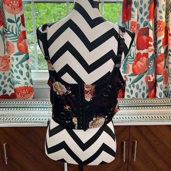 Tilly’s West of Melrose Floral Mesh Corset Tank Top - SEE DESCRIPTION - Picture 6 of 12